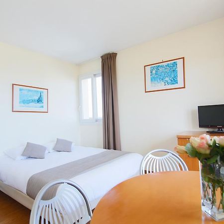 Inter-Hotel Sea Side Park Вилньов Любе Екстериор снимка