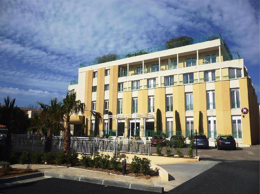 Inter-Hotel Sea Side Park Вилньов Любе Екстериор снимка