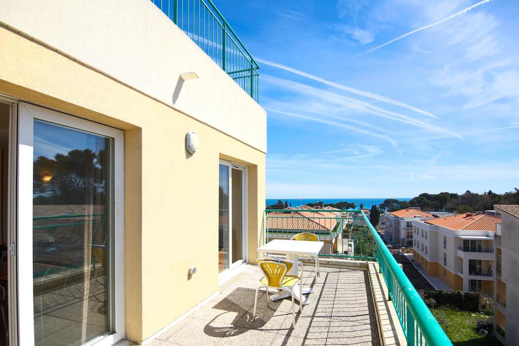Inter-Hotel Sea Side Park Вилньов Любе Екстериор снимка