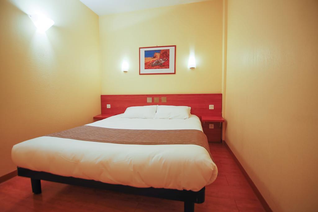 Inter-Hotel Sea Side Park Вилньов Любе Екстериор снимка