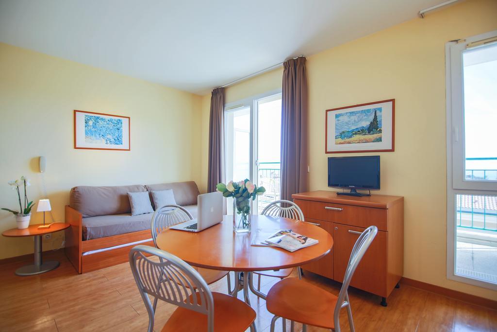 Inter-Hotel Sea Side Park Вилньов Любе Екстериор снимка