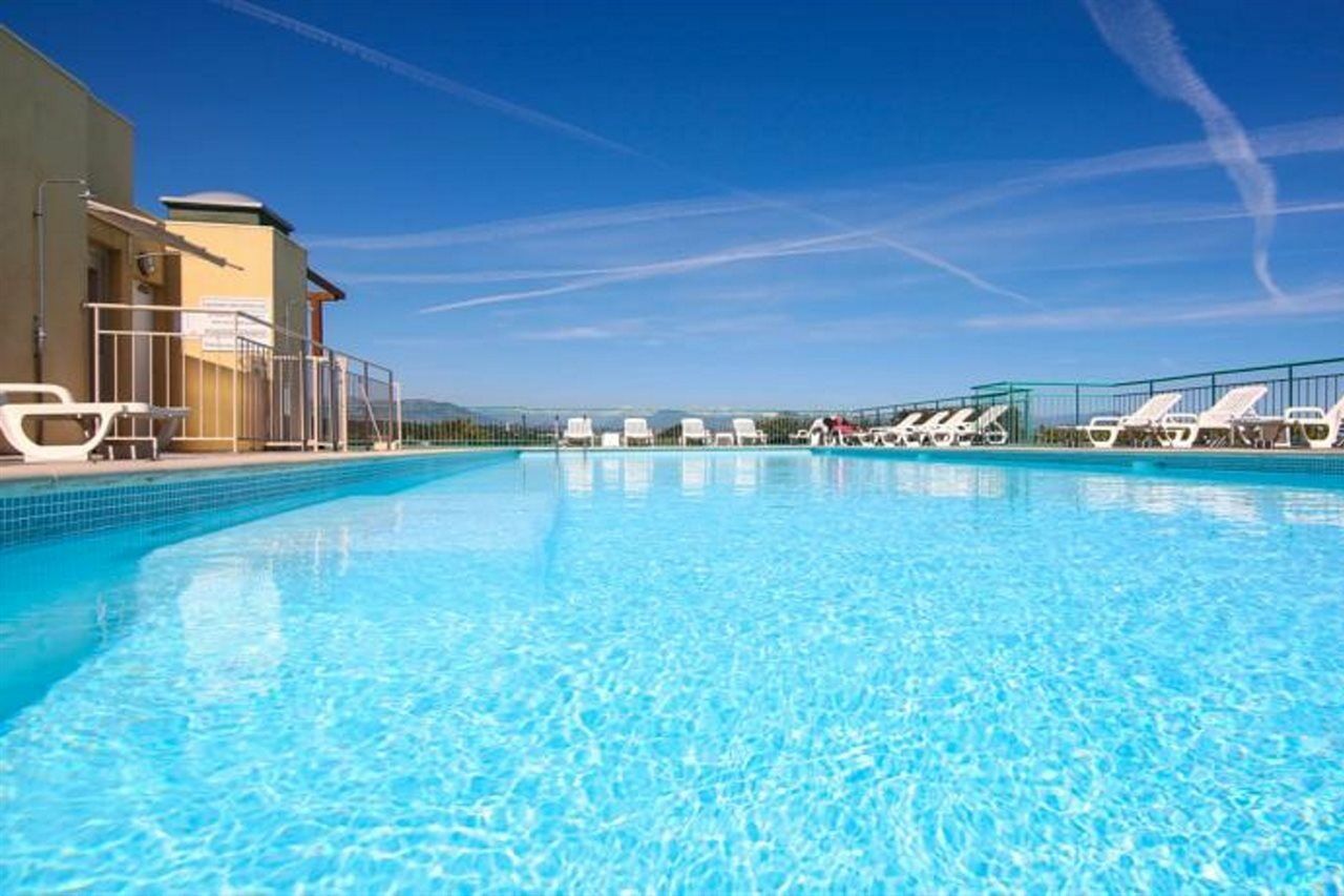 Inter-Hotel Sea Side Park Вилньов Любе Екстериор снимка